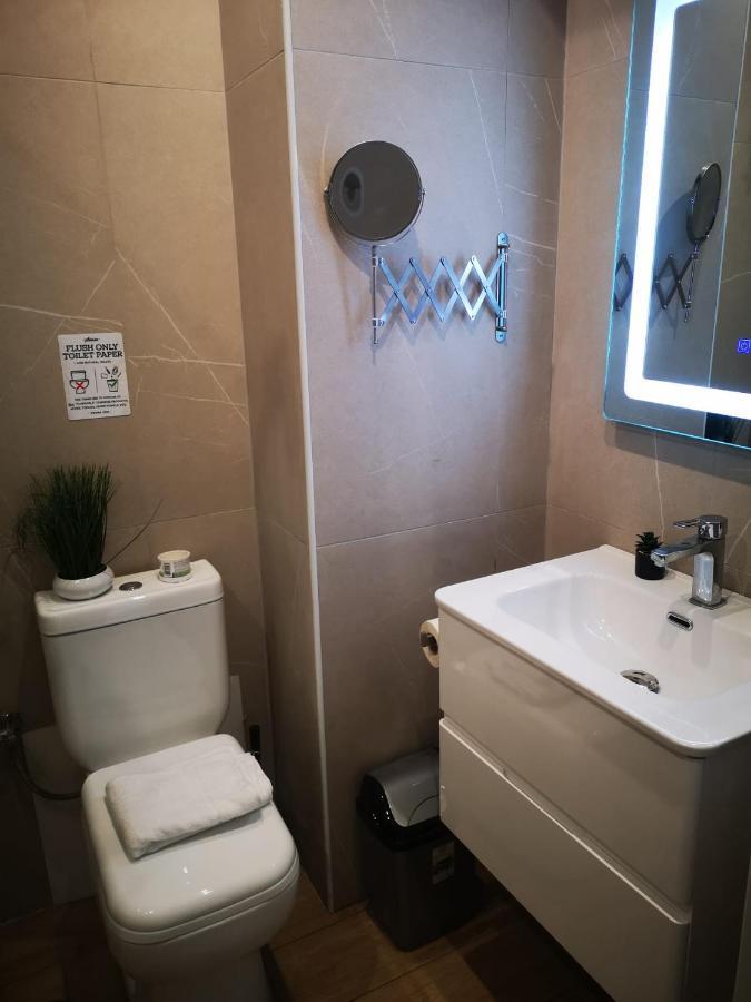 Vlorë Riviera Deluxe Apartments מראה חיצוני תמונה